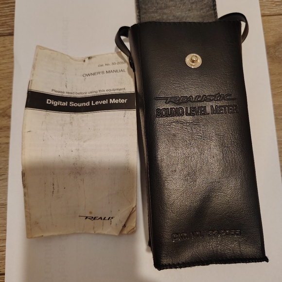 Radio Shack Realistic Sound level meter 33-2055 - Picture 6 of 8